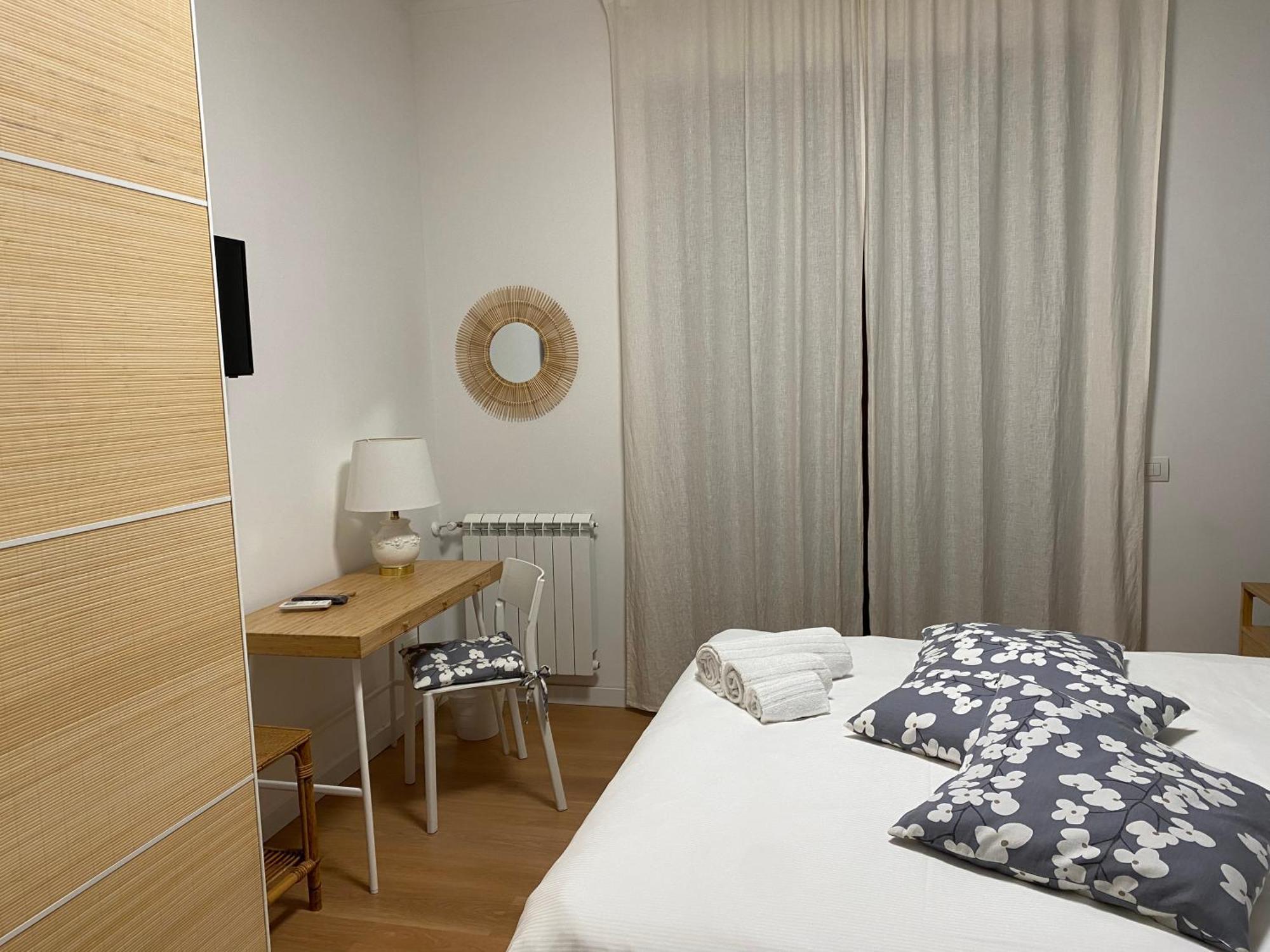 Home 22 Appartamento In Centro Storico - Катания Экстерьер фото